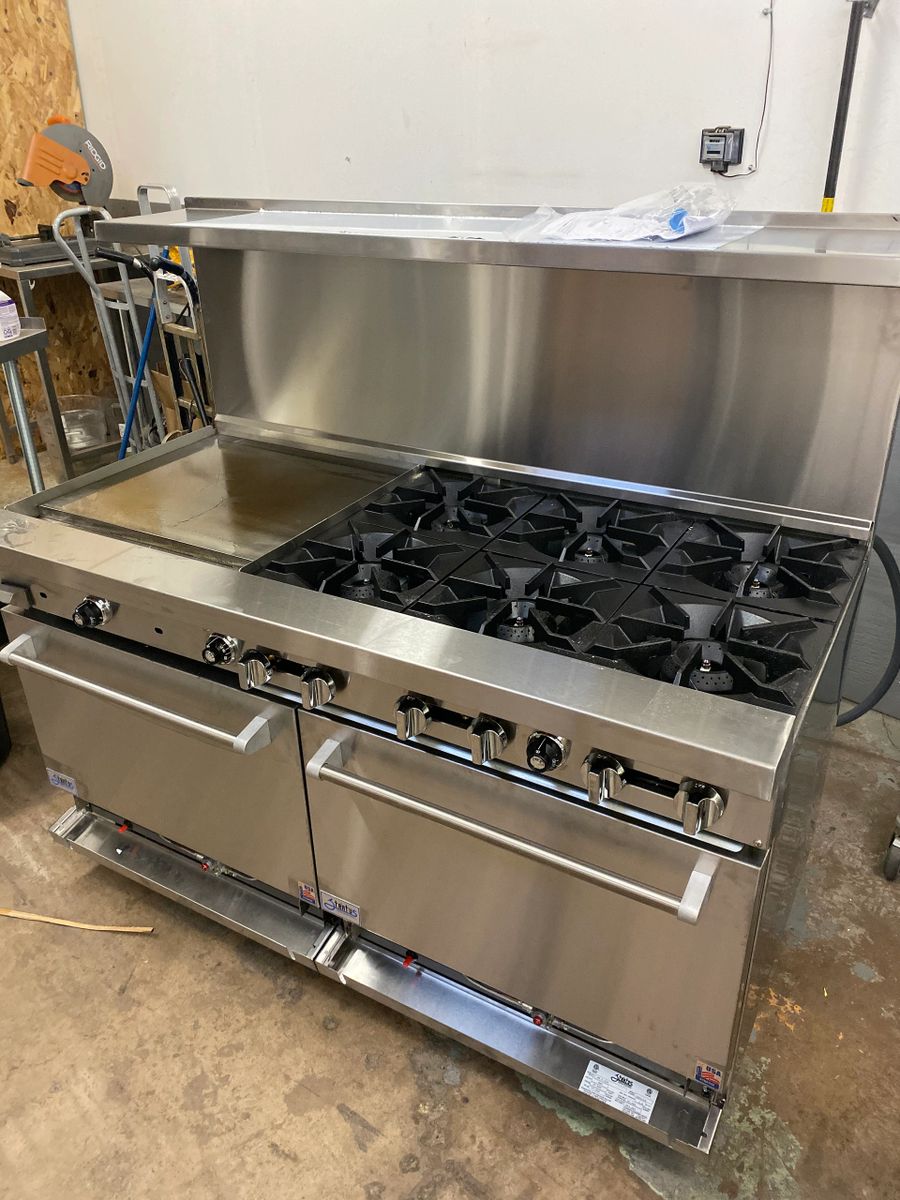 60 Inch Gas Range With 24 Inch Griddle and 6 Burners Made in U.S.A.